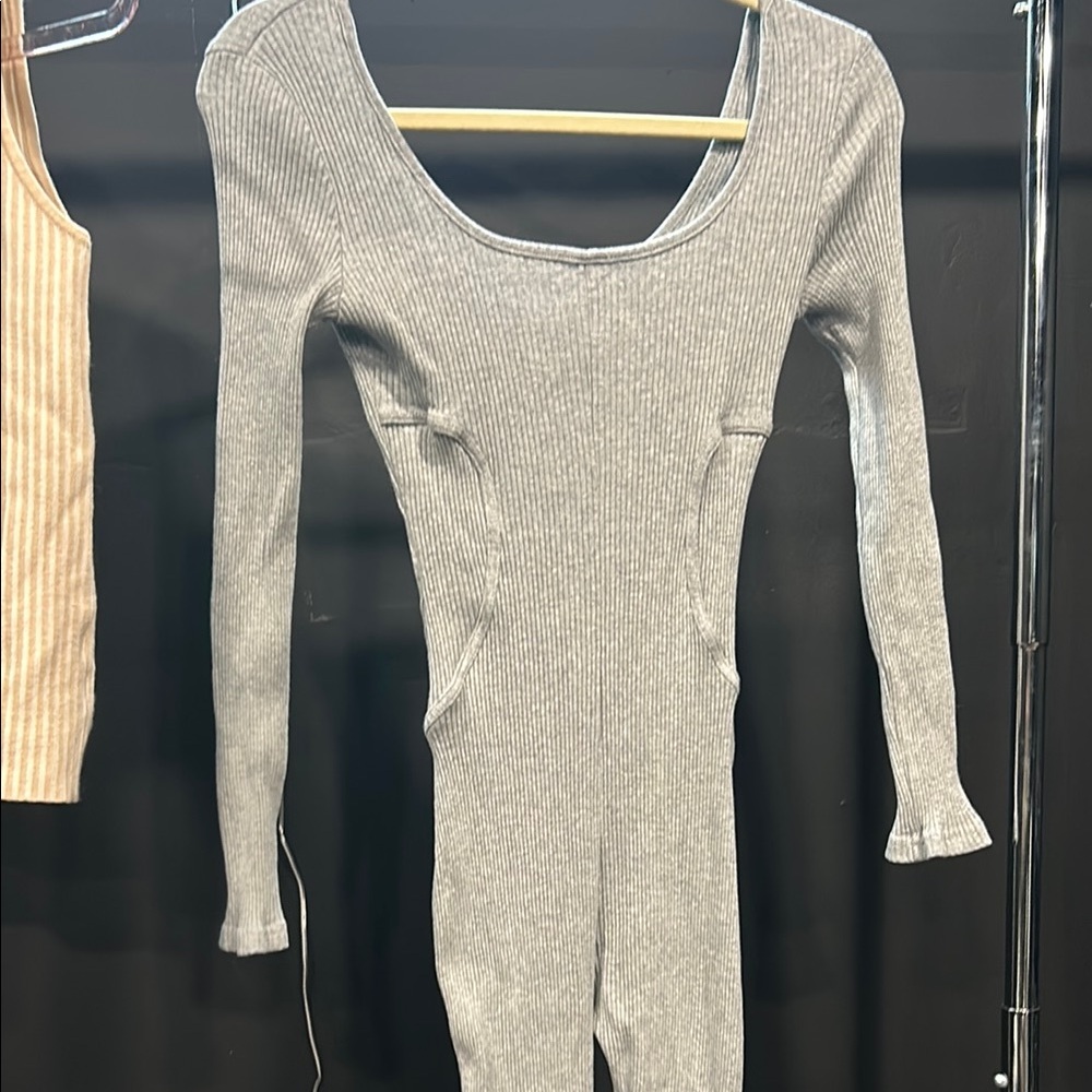 Gray Ribbed Jumpsuit with zipper on the back